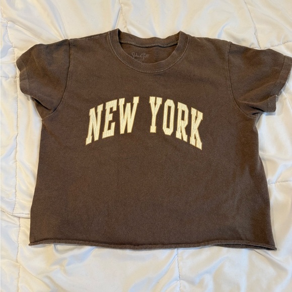 Brandy Melville Tops - Brandy Melville Chocolate Tee with New York Print